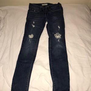 Bullhead Black Super skinny ripped jeans